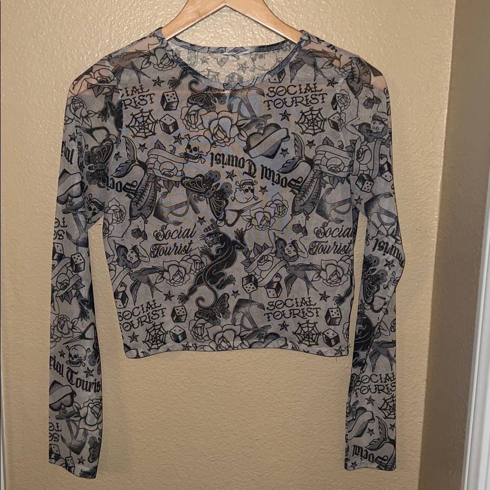 Social Tourist Gray Long Sleeve Top